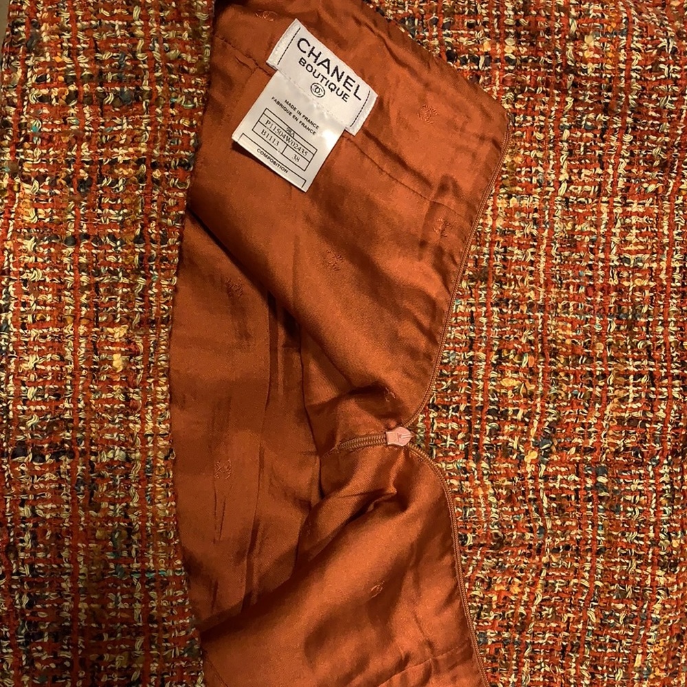 Chanel Boutique vintage skirt from fall/winter 1998 Orange & brown tweed pattern - Picture 5 of 7